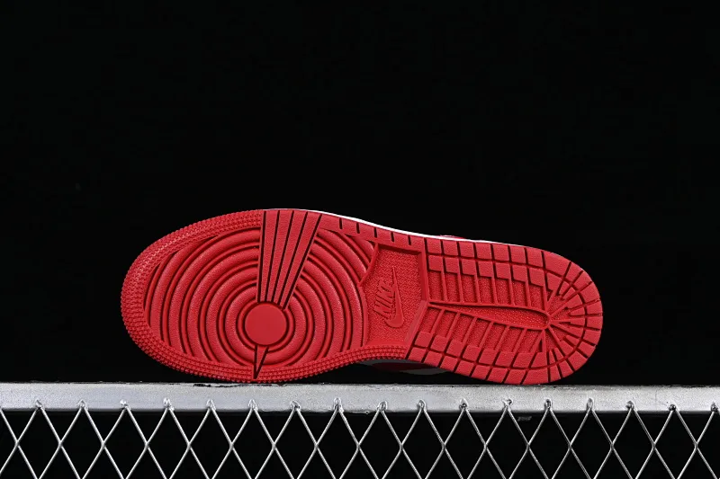All categories Air Jordan Jordan series basketball shoes Air Jordan 1 Low G version pure original Air Jordan 1 Low SE AJ1 Joe 1 white and red low-top cultural casual sneakers 553560-611